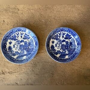 Vintage Blue Willow Plates-set of 2